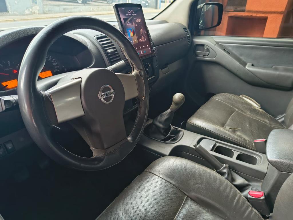 NISSAN Frontier - Foto