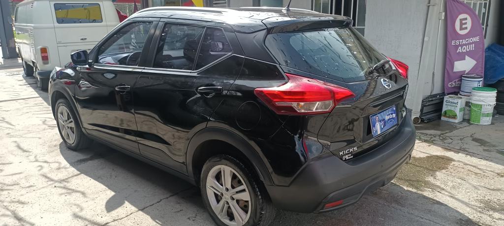 NISSAN Kicks - Miniatura