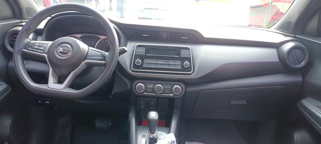 NISSAN Kicks - Miniatura