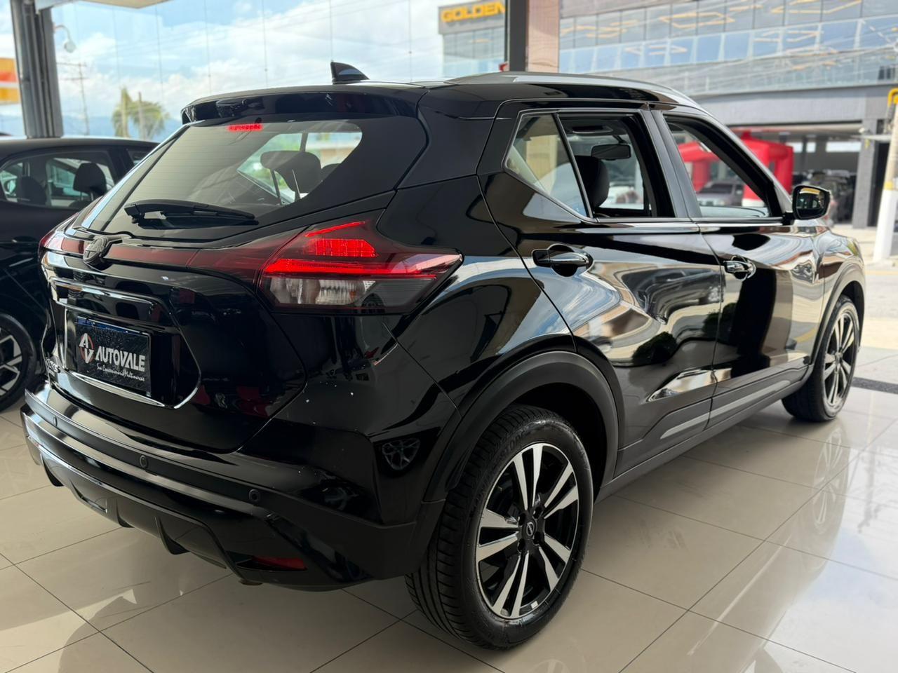 NISSAN Kicks - Foto