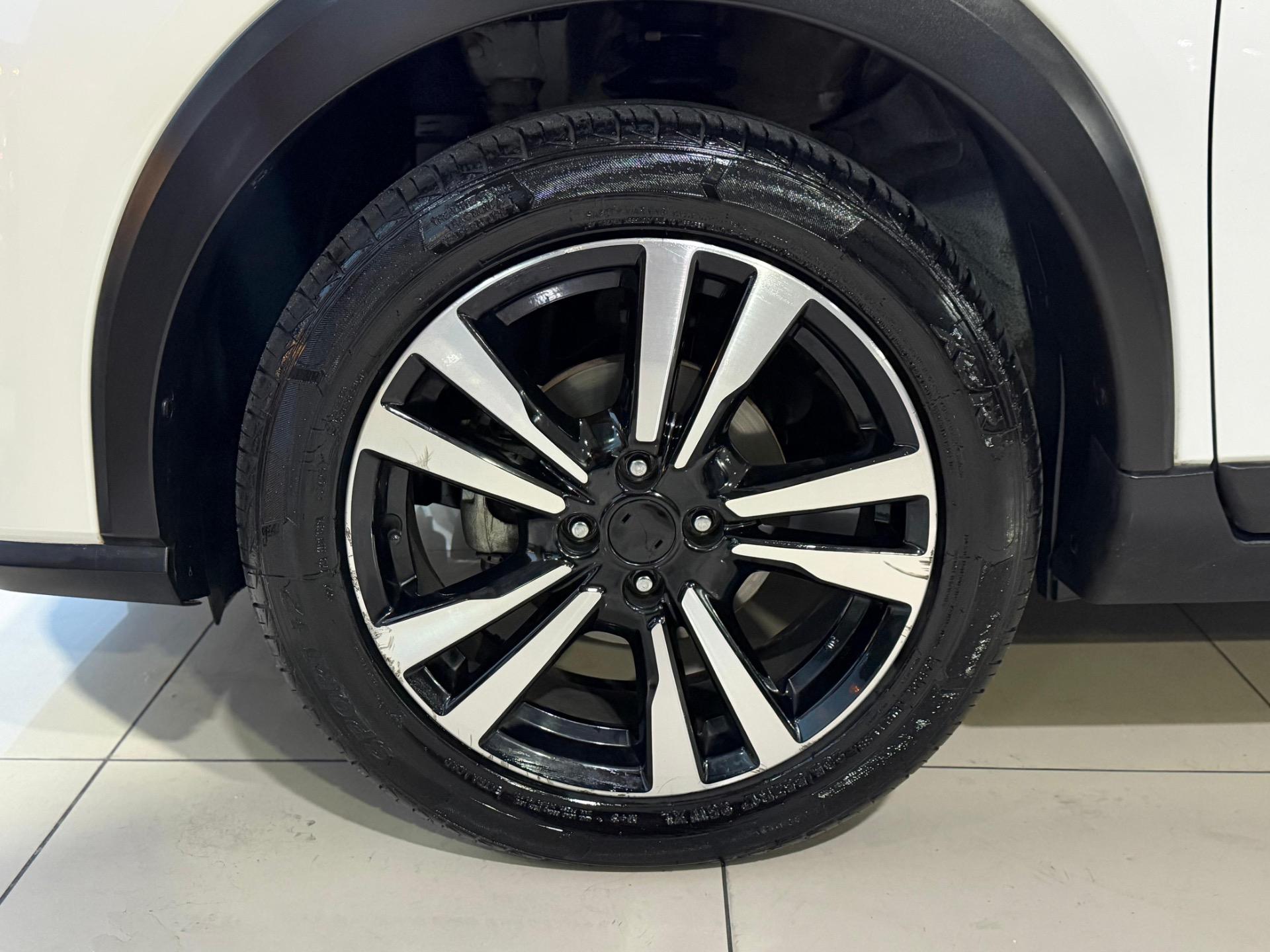 NISSAN Kicks - Foto
