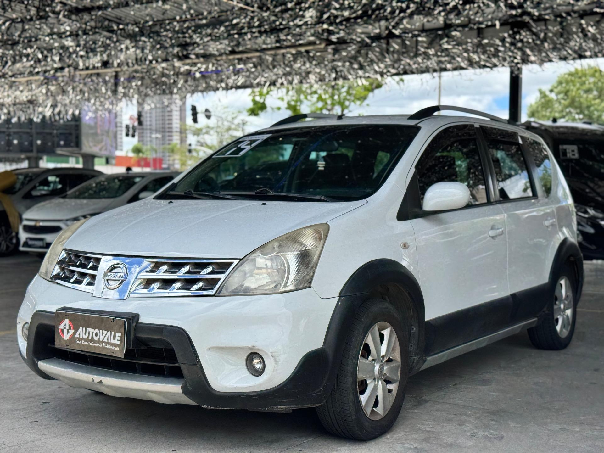 NISSAN Livina - Foto