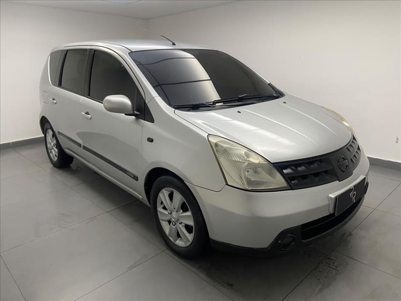 NISSAN Livina