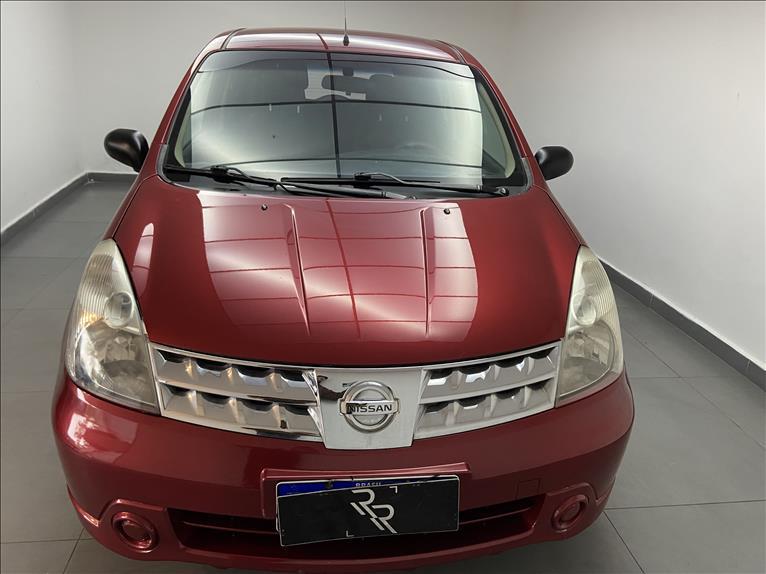 NISSAN Livina - Foto