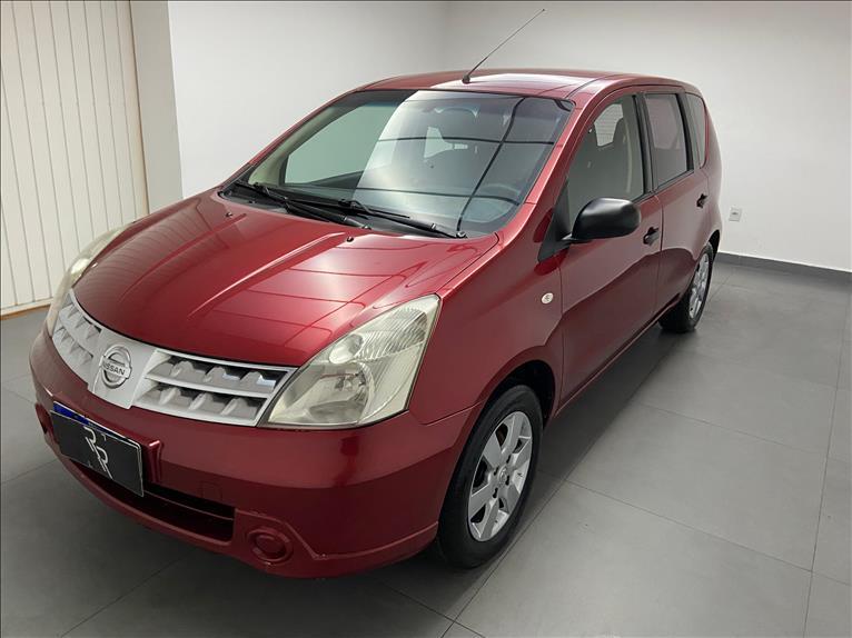 NISSAN Livina - Foto
