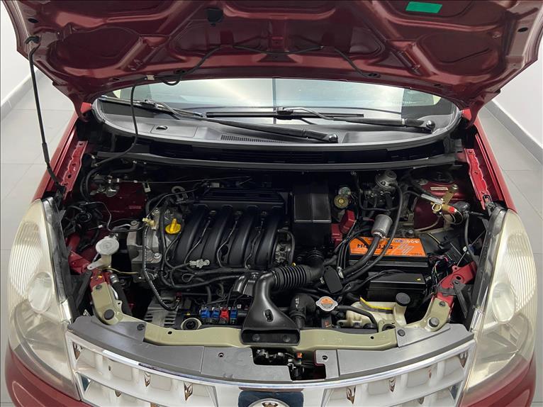 NISSAN Livina - Foto