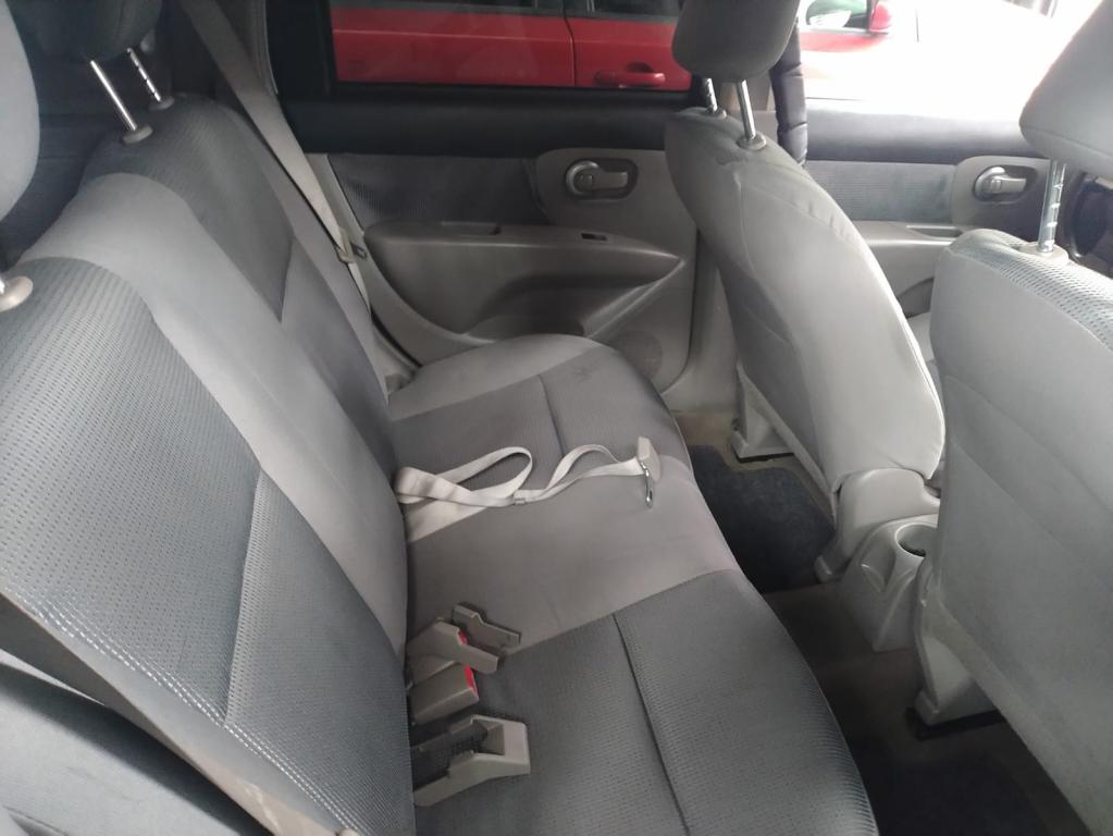 NISSAN Livina - Miniatura