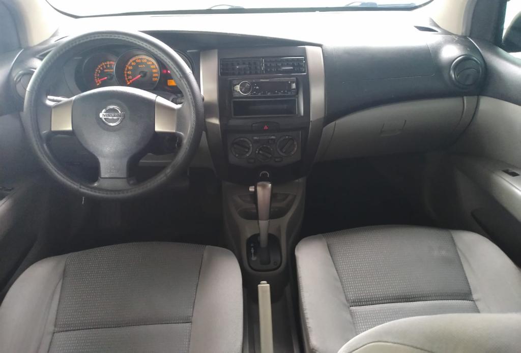 NISSAN Livina - Miniatura