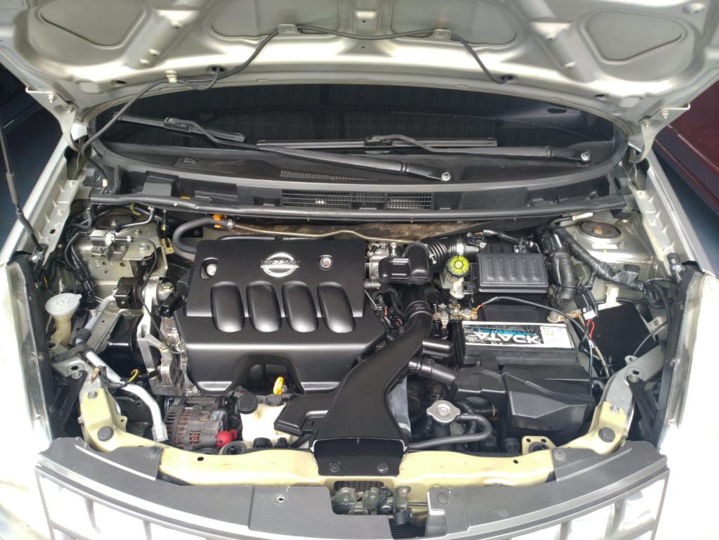 NISSAN Livina - Miniatura