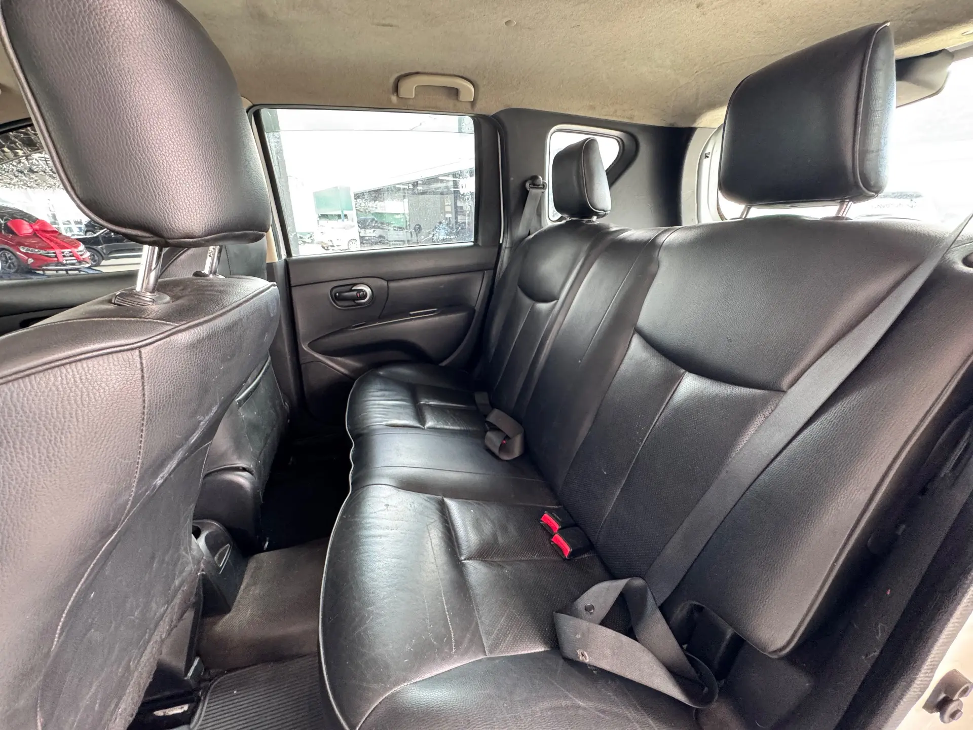 NISSAN Livina - Foto