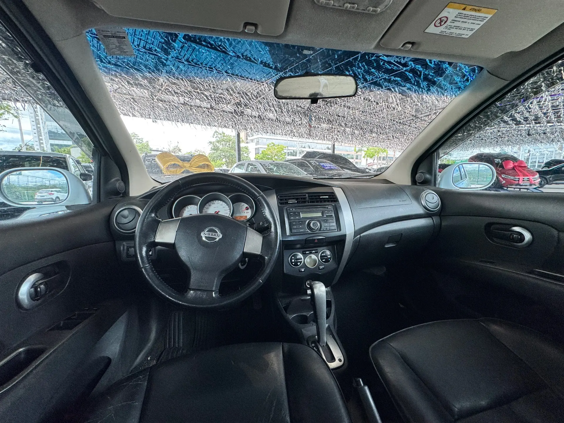 NISSAN Livina - Foto