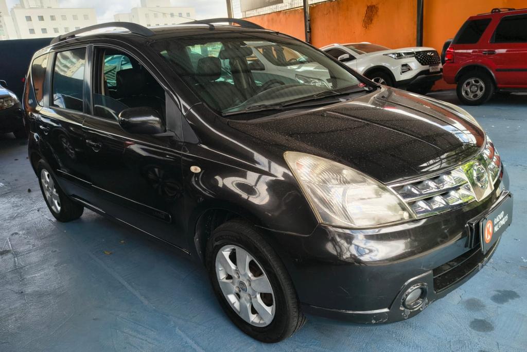 NISSAN Livina