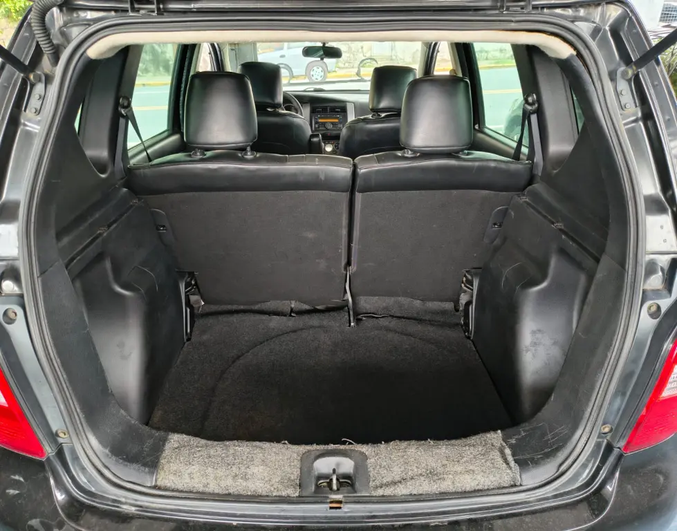 NISSAN Livina - Foto