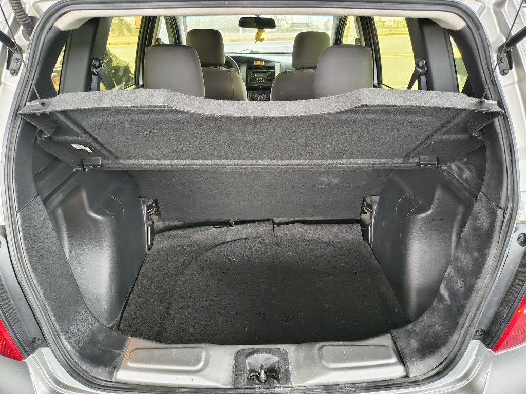 NISSAN Livina - Foto