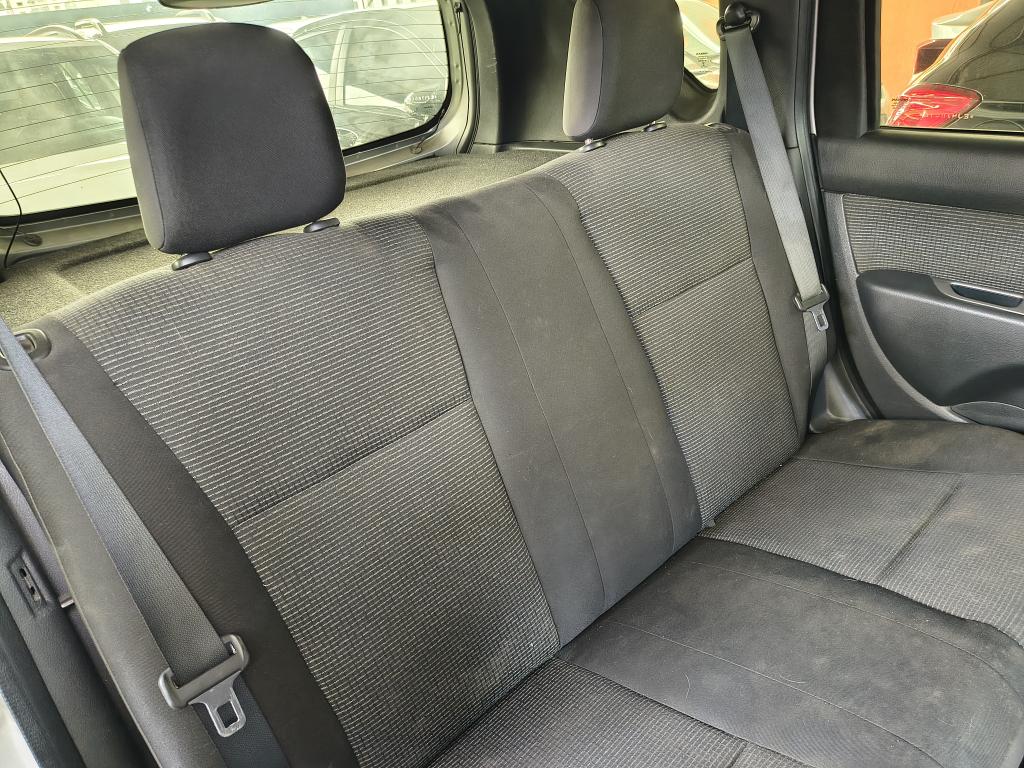 NISSAN Livina - Foto