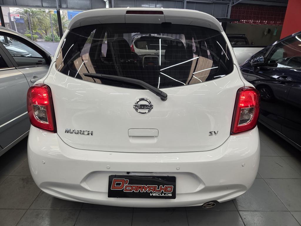 NISSAN March - Foto