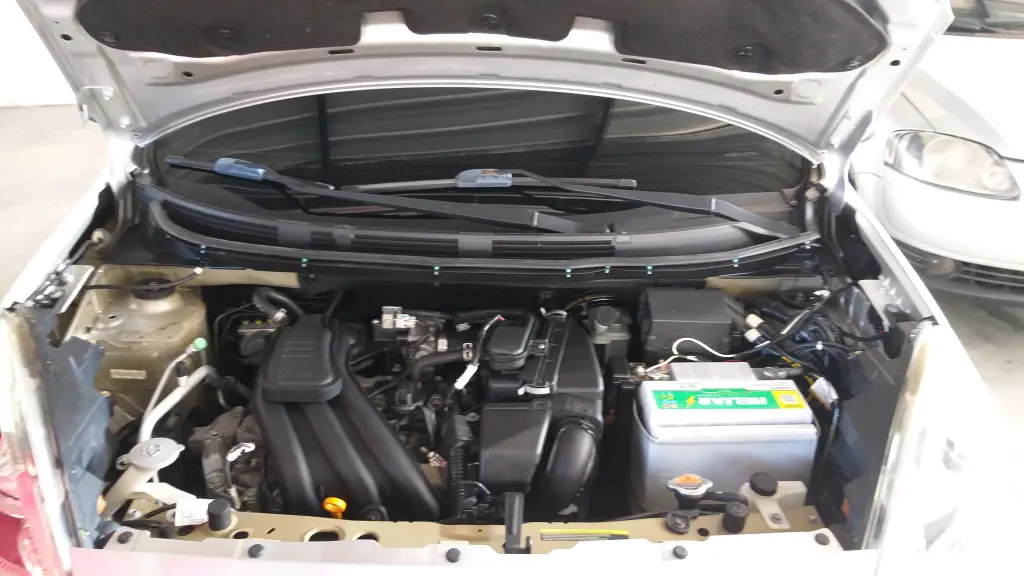 NISSAN March - Foto