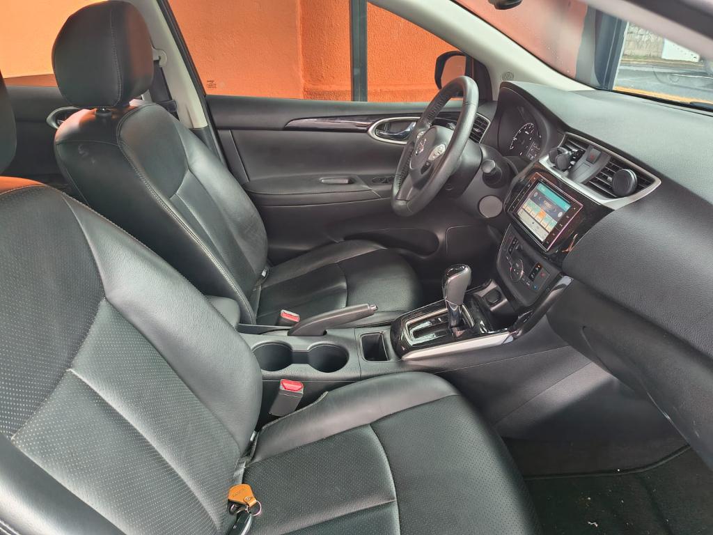 NISSAN Sentra - Foto