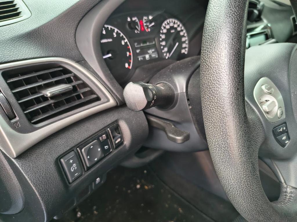 NISSAN Sentra - Foto