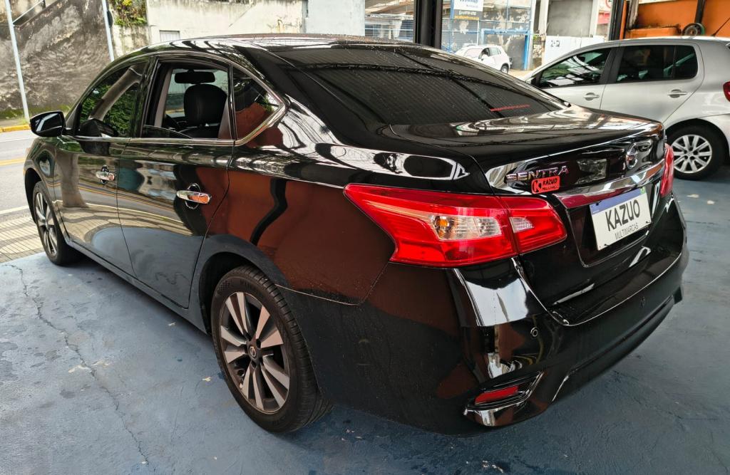 NISSAN Sentra - Foto