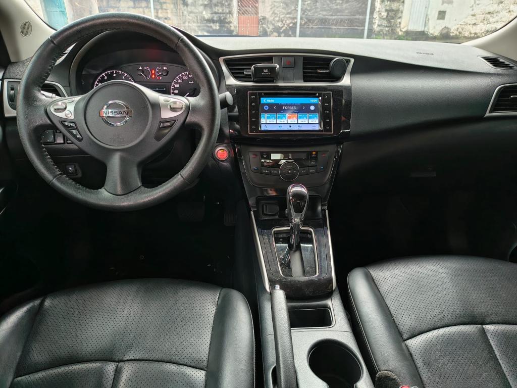 NISSAN Sentra - Foto