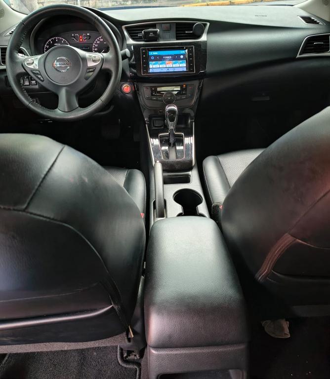 NISSAN Sentra - Foto