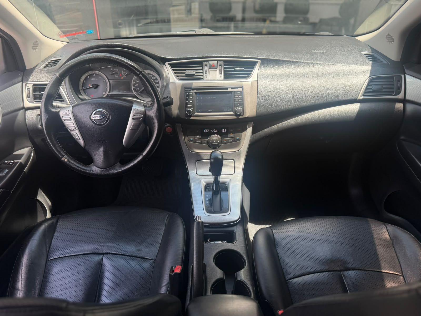 NISSAN Sentra - Foto