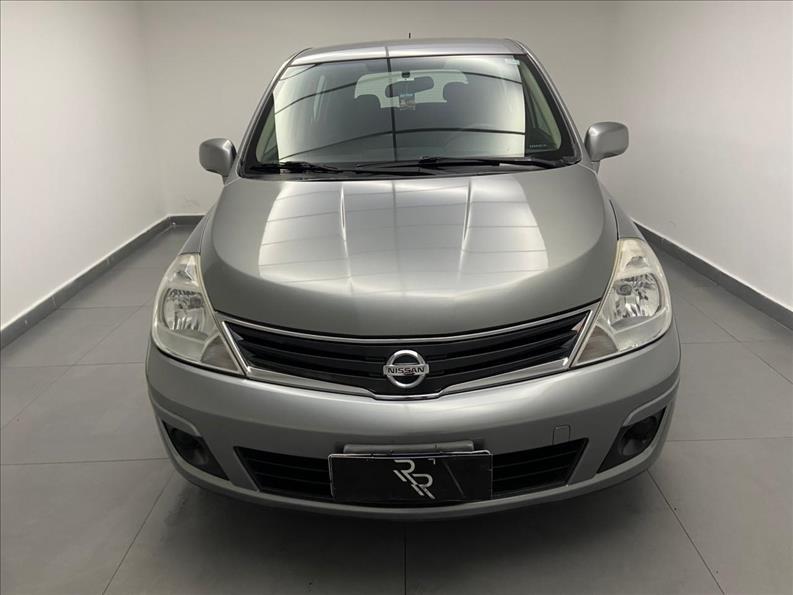 NISSAN Tiida Hatch - Foto