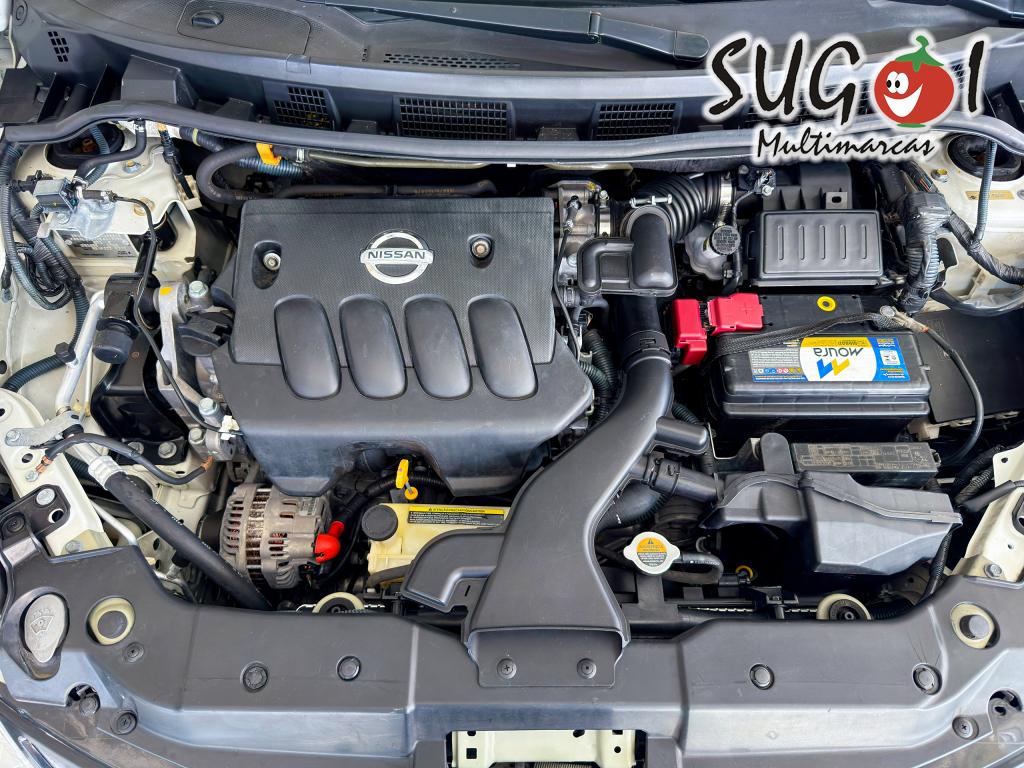 NISSAN Tiida Hatch - Foto