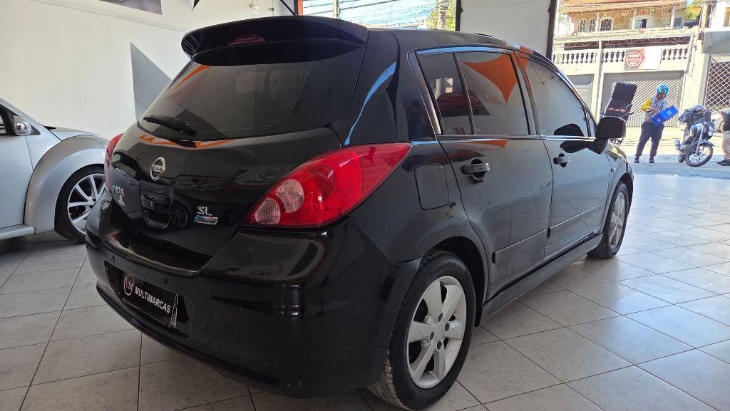 NISSAN Tiida Hatch - Foto