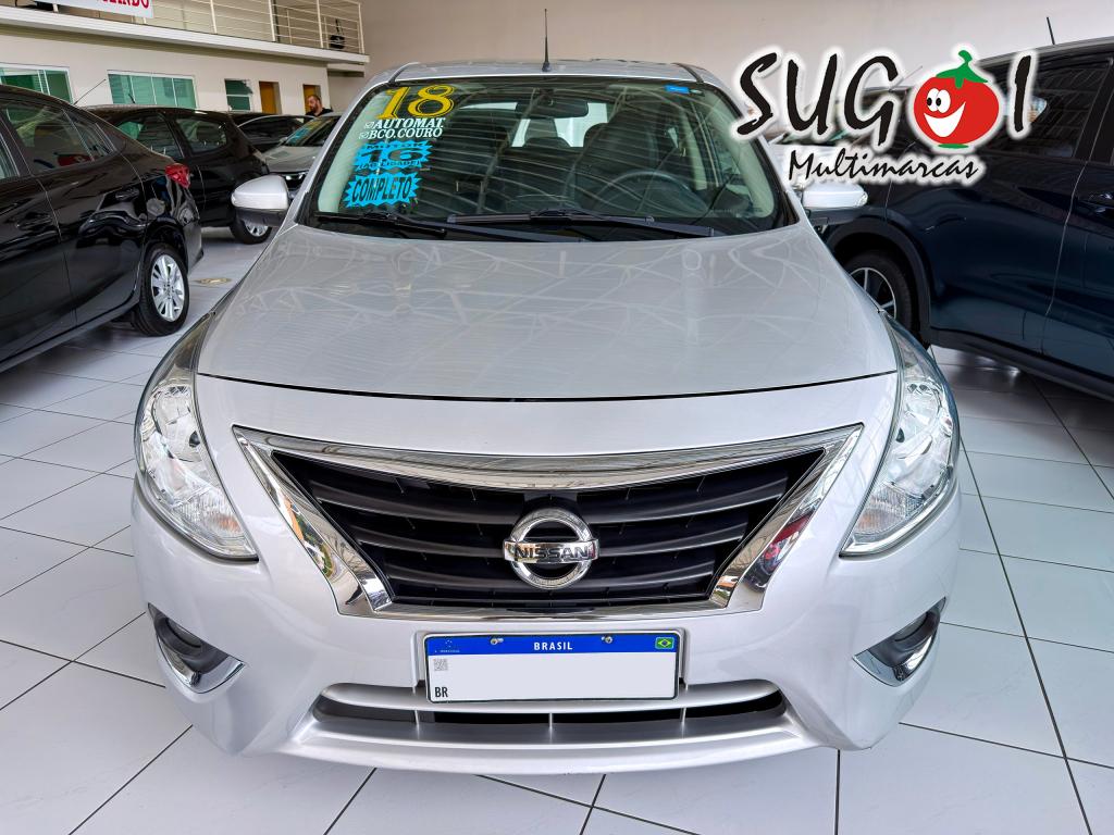 NISSAN Versa Sedan - Foto