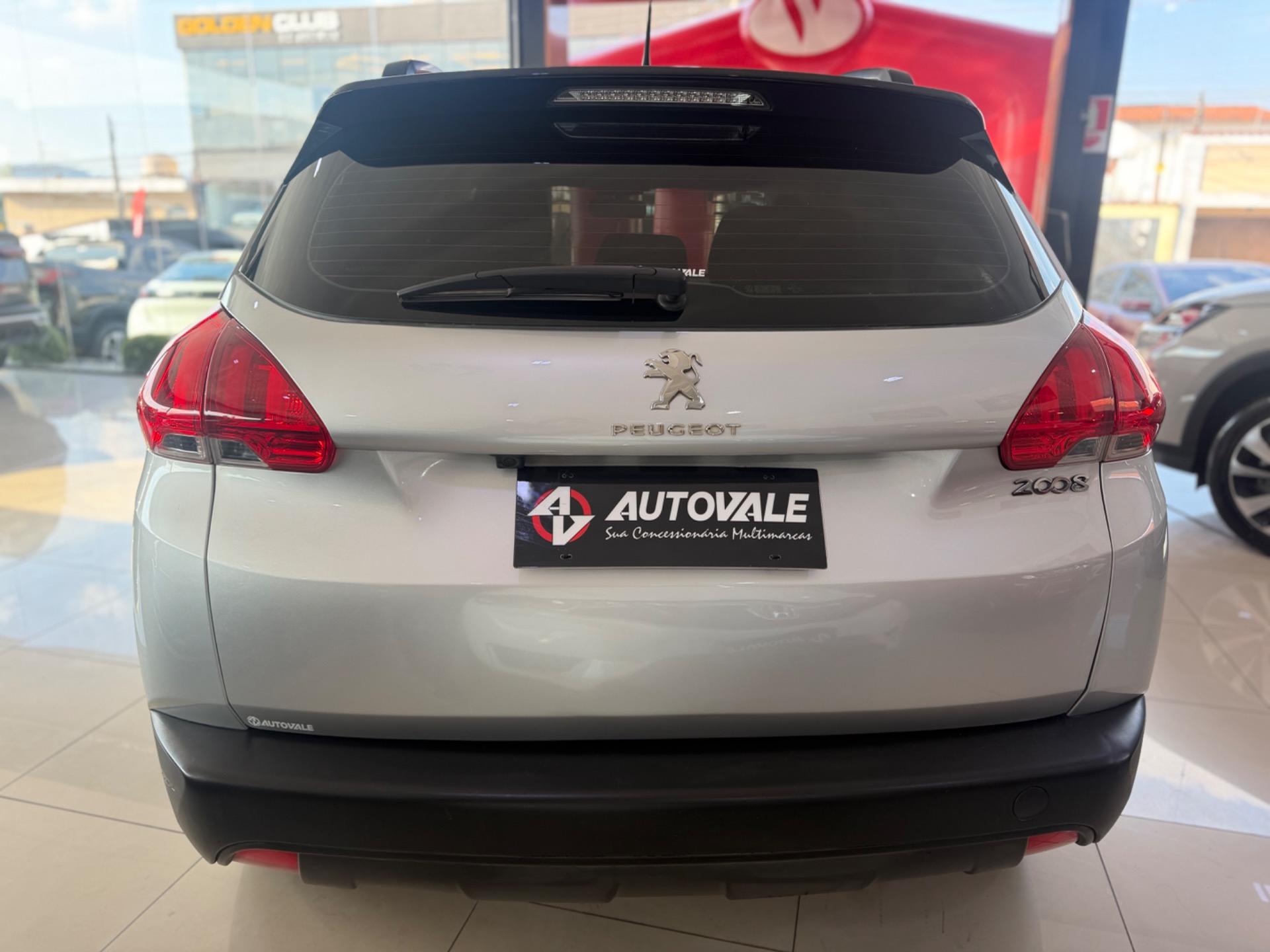 PEUGEOT 2008 - Foto