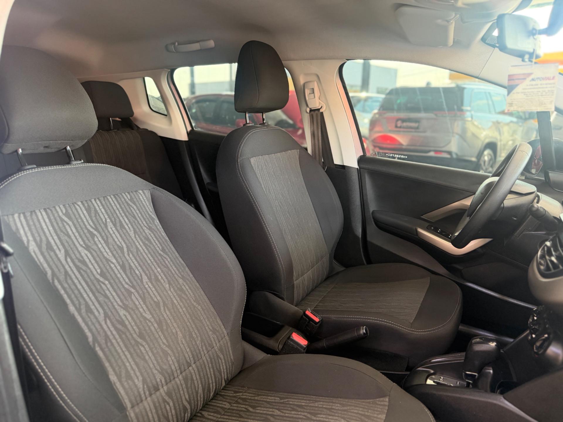 PEUGEOT 2008 - Foto