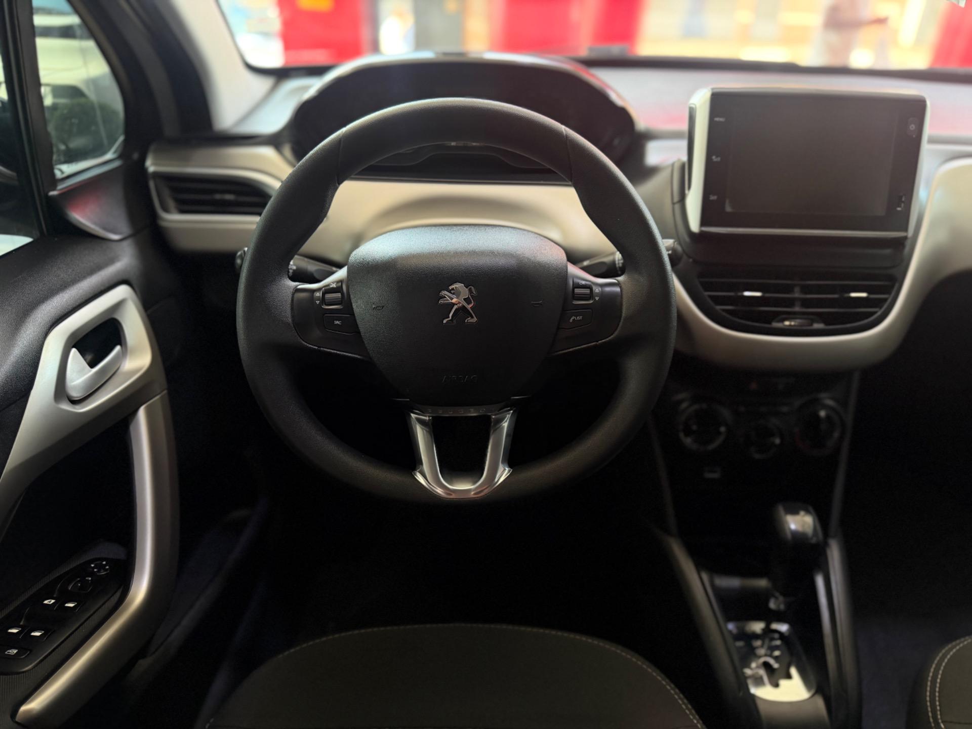 PEUGEOT 2008 - Foto