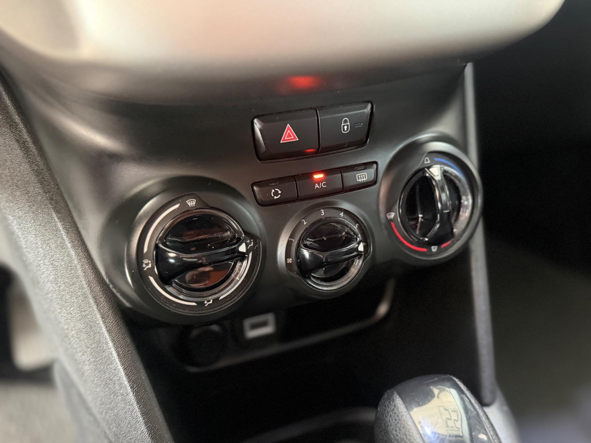 PEUGEOT 2008 - Foto