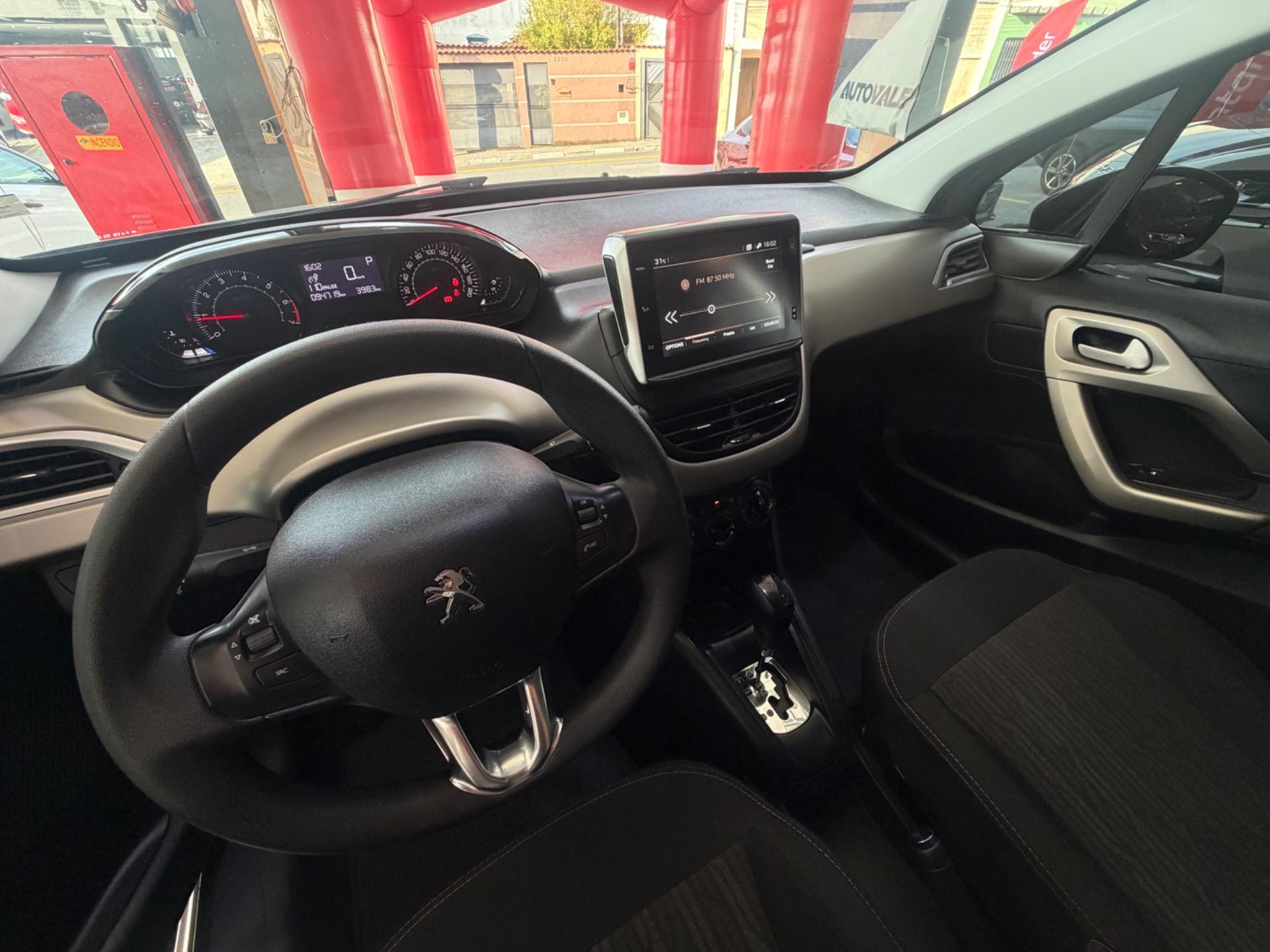 PEUGEOT 2008 - Foto