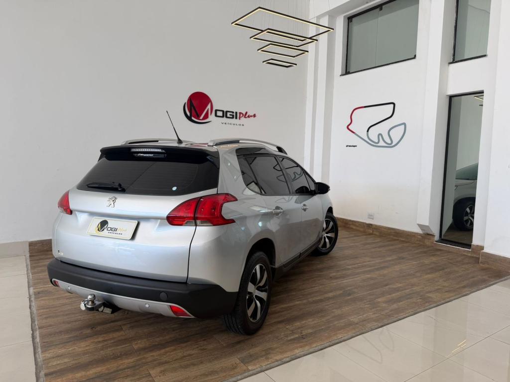 PEUGEOT 2008 - Foto