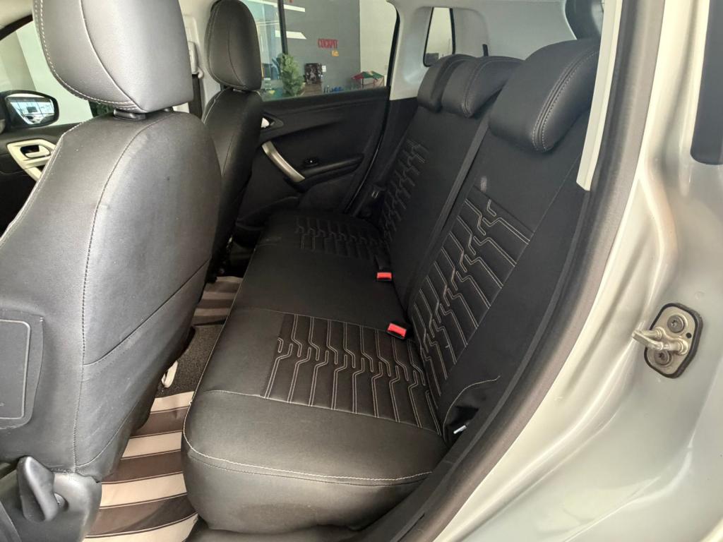 PEUGEOT 2008 - Foto