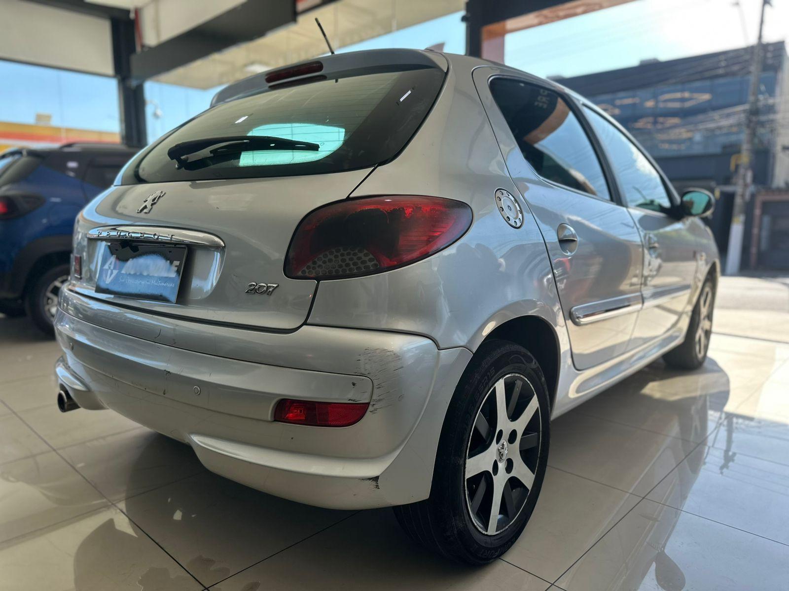 PEUGEOT 207 Hatch - Foto