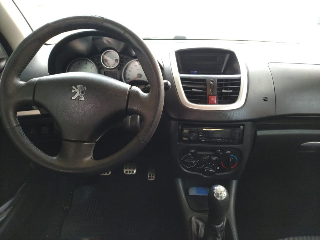 PEUGEOT 207 Hatch - Foto