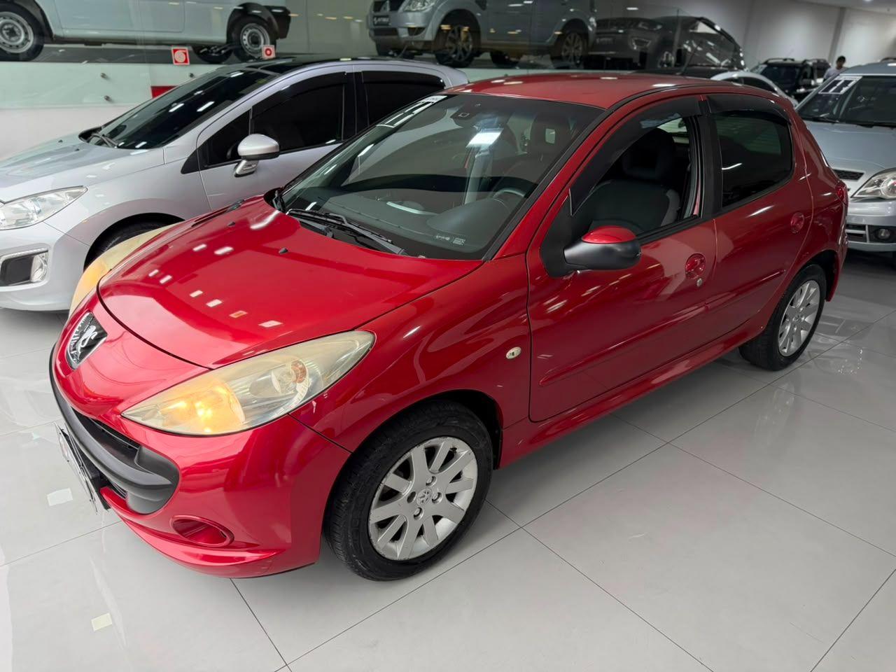 PEUGEOT 207 Hatch - Foto