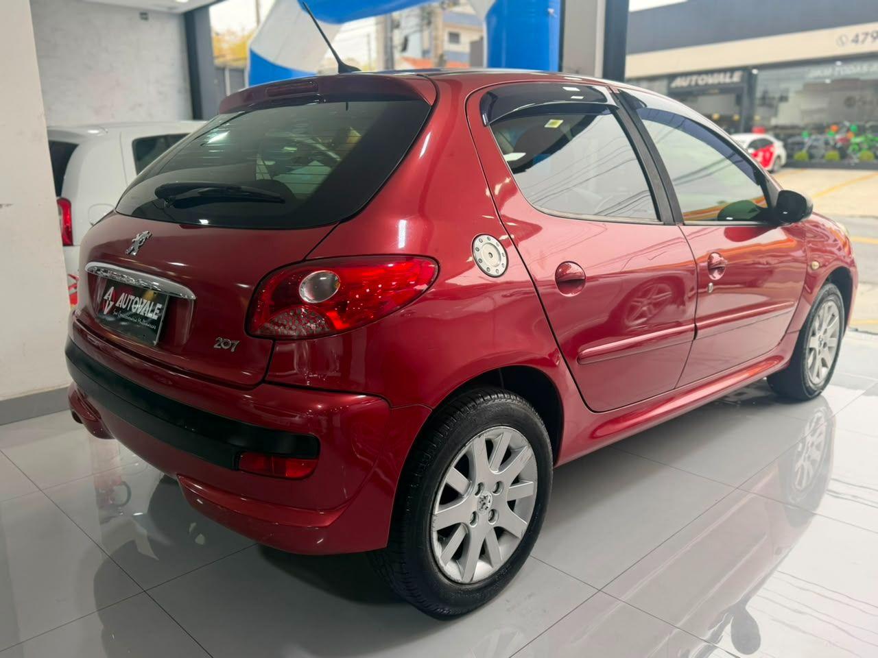 PEUGEOT 207 Hatch - Foto