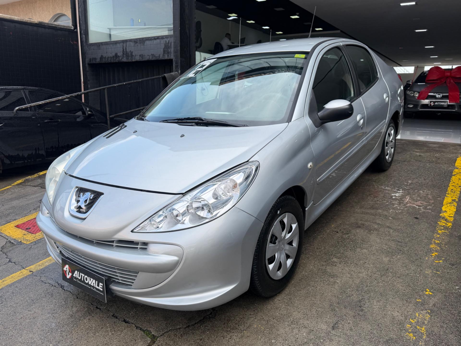 PEUGEOT 207 Hatch - Foto