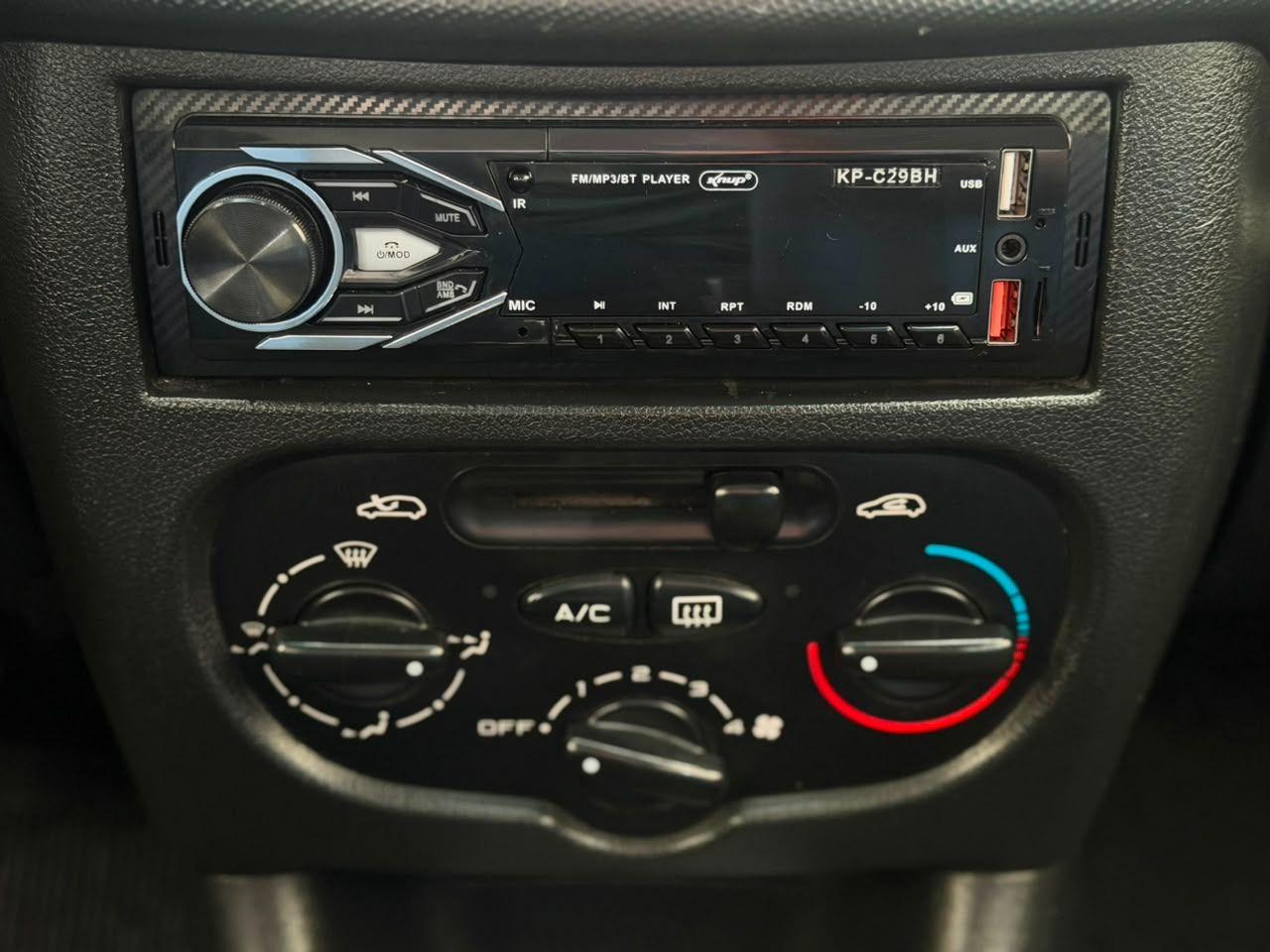 PEUGEOT 207 SW - Foto