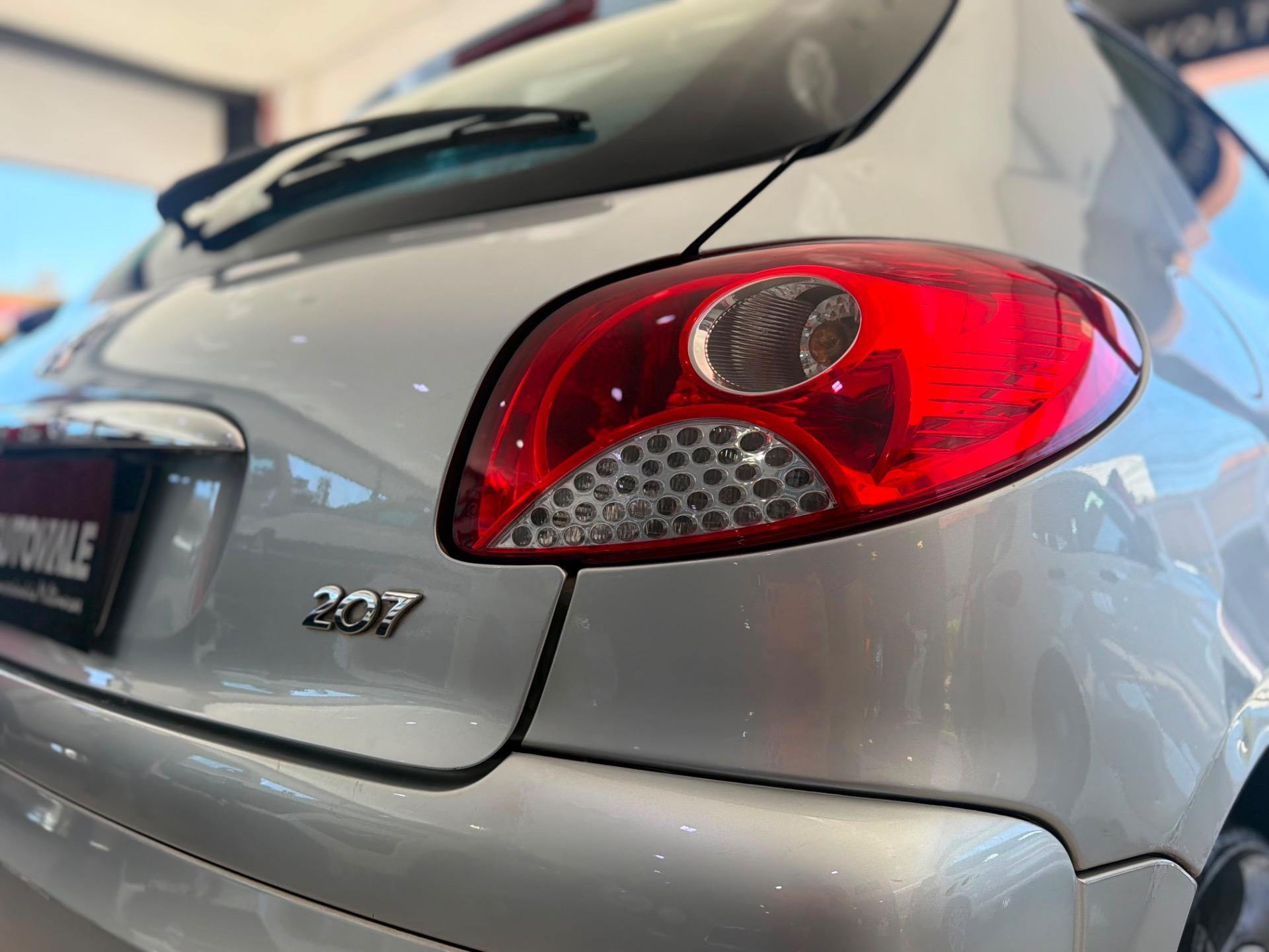 PEUGEOT 207 SW - Foto