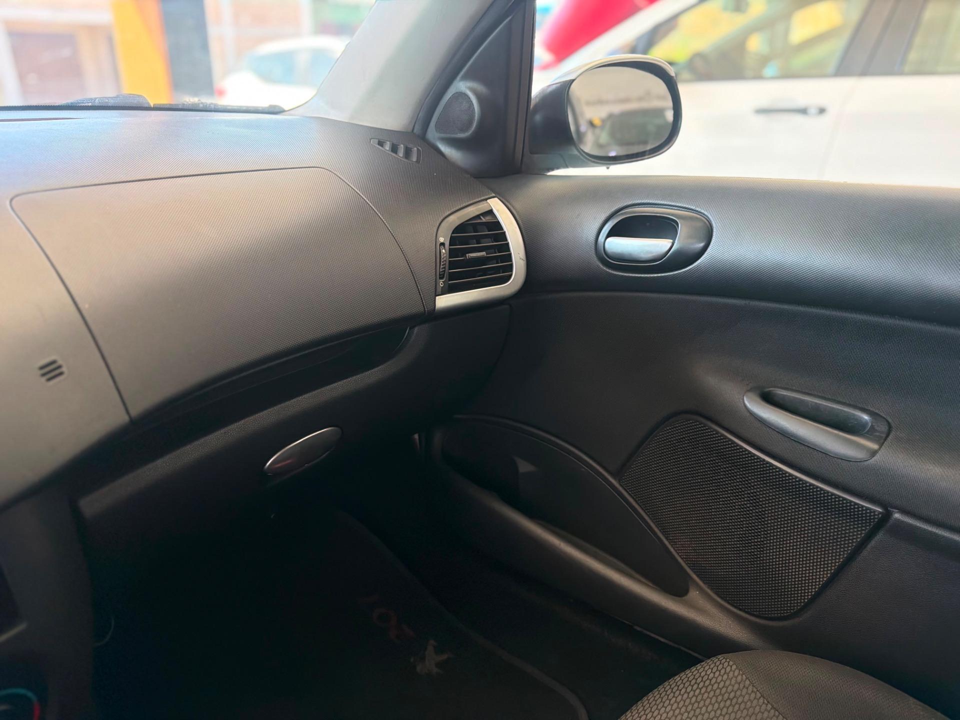 PEUGEOT 207 SW - Foto