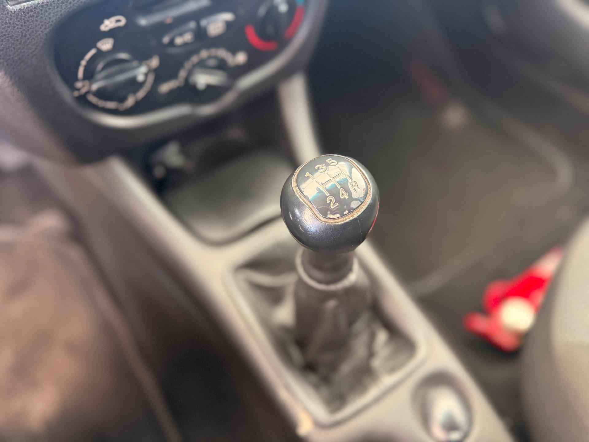 PEUGEOT 207 SW - Foto