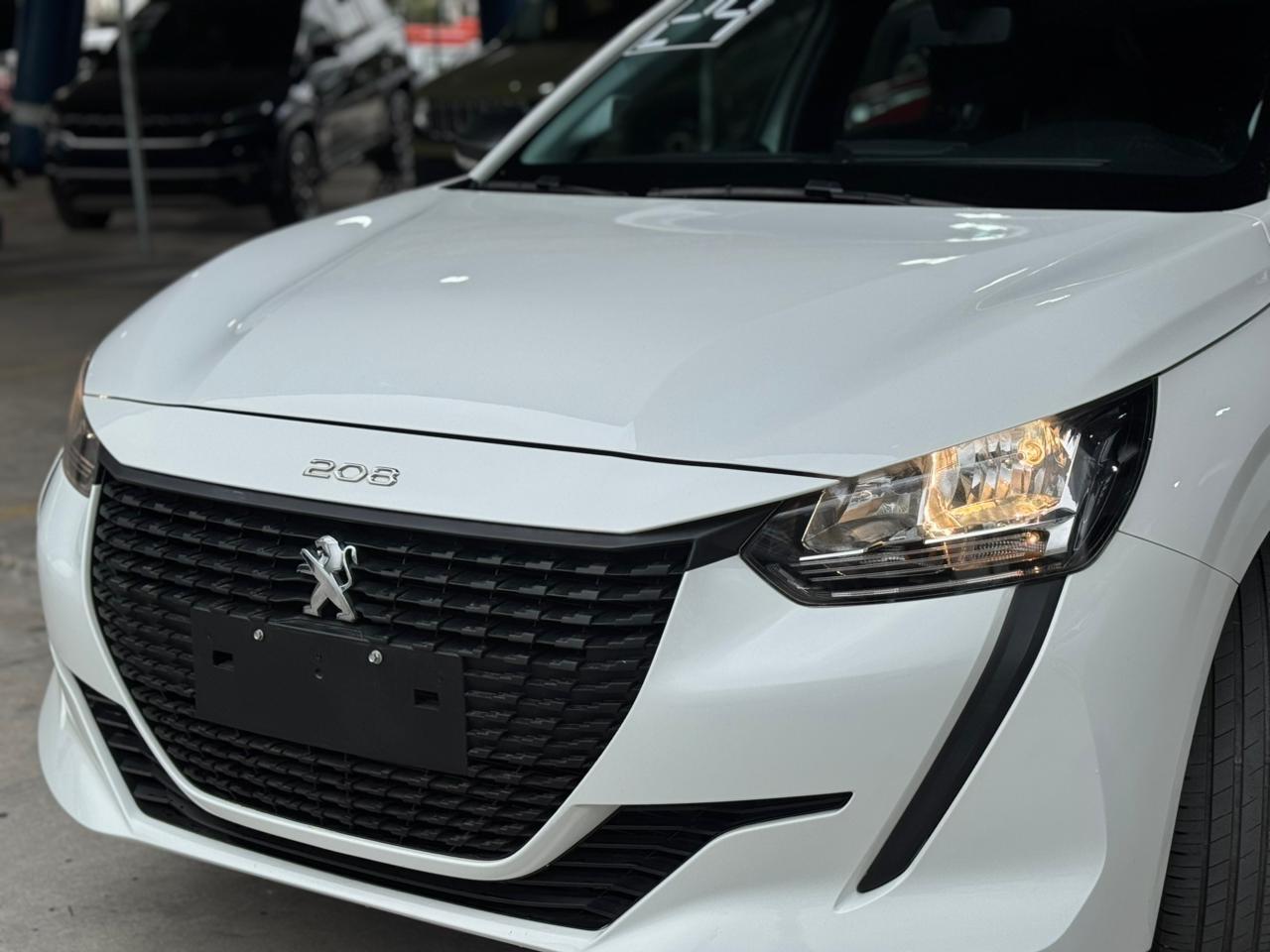 PEUGEOT 208 - Foto