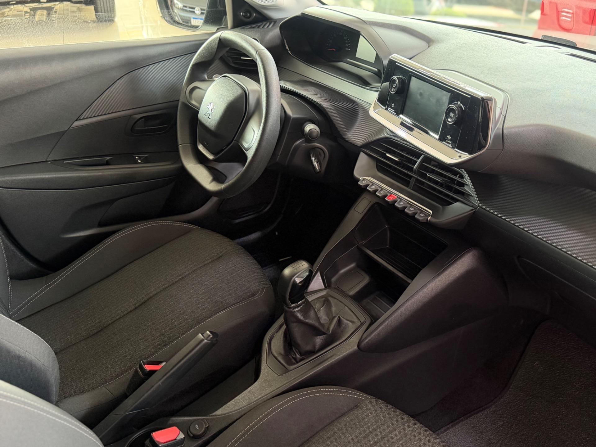 PEUGEOT 208 - Foto
