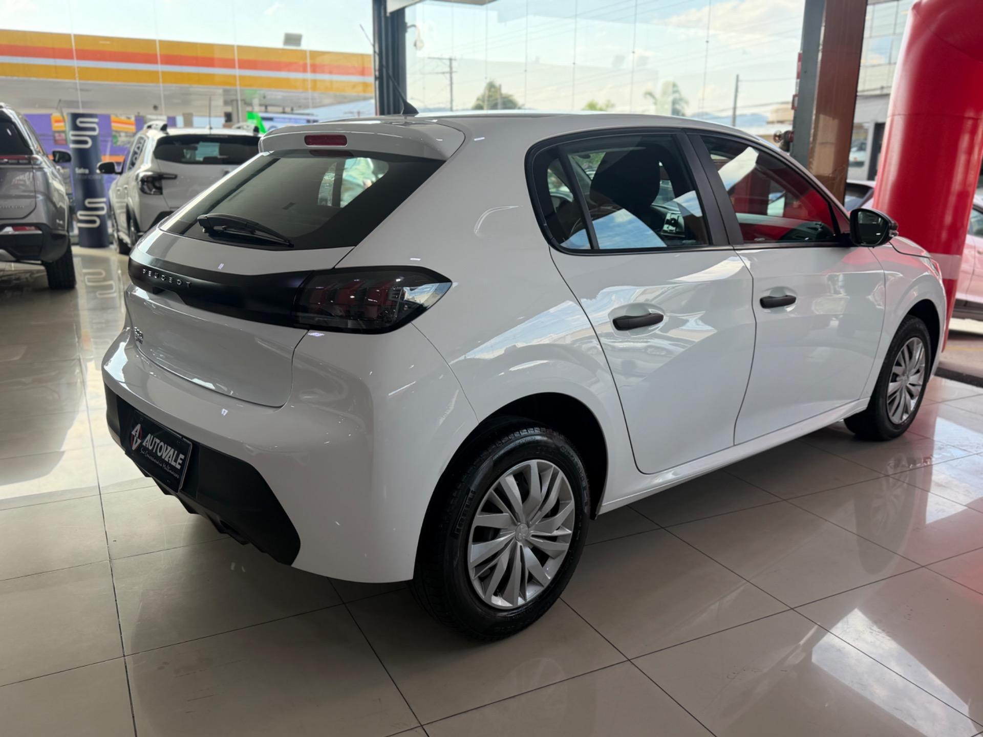 PEUGEOT 208 - Foto